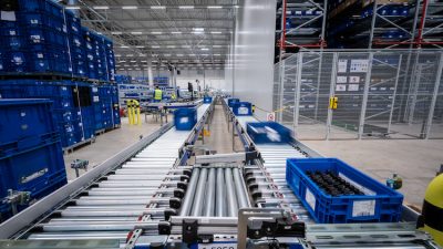 Volkswagen Poznań automatyzuje dostawy podzespołów na produkcję