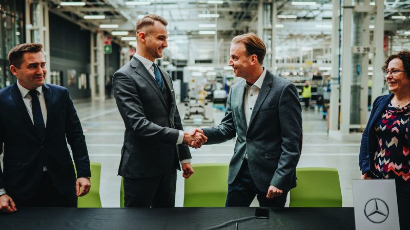 Fabryka Mercedes-Benz w Jaworze dostanie bocznicę kolejową