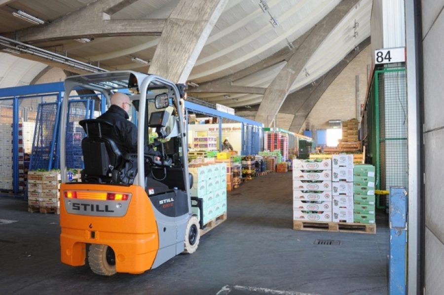 Rozwiązania logistyczne dla producentów warzyw i owoców