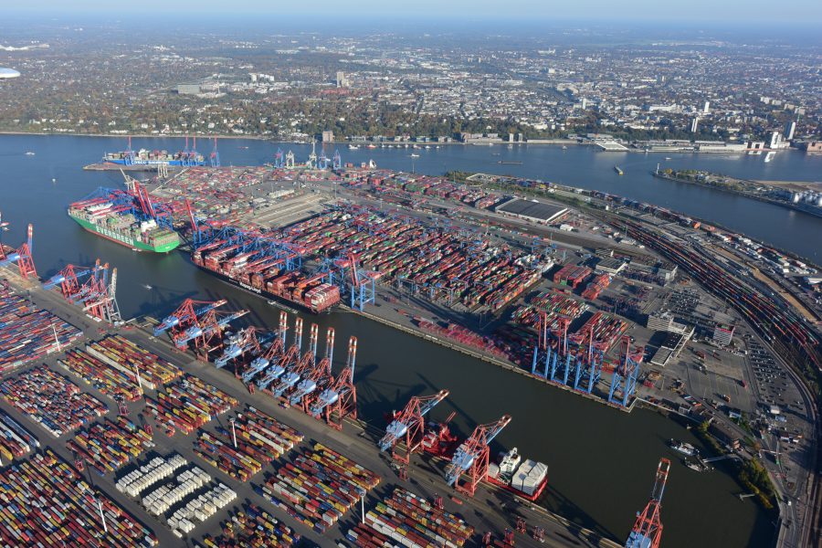 Port w Hamburgu zwiększa udział w rynku przeładunku kontenerów