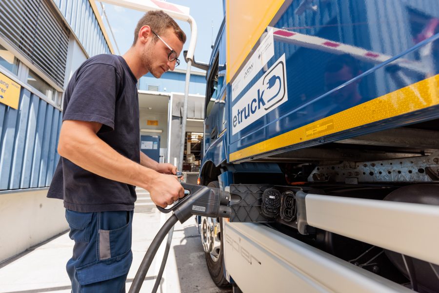 DACHSER podsumowuje dekadę inwestycji w elektromobilność