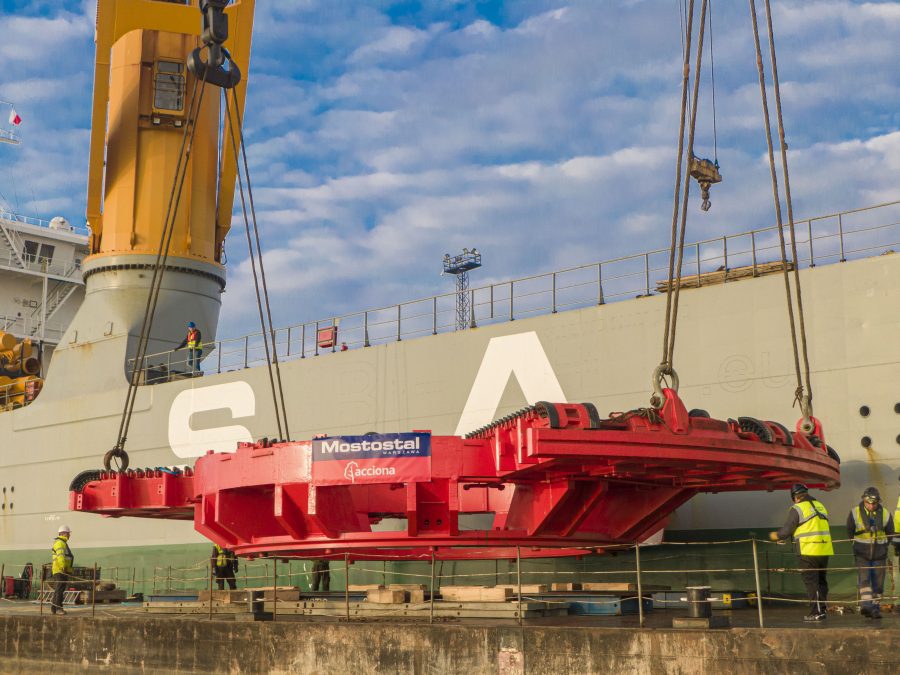Maszyna do drążenia tunelu przypłynęła do Polski razem z DB Schenker