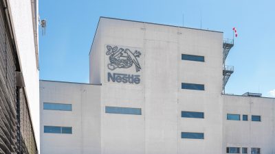 Nestlé rewolucjonizuje transport wewnętrzny z użyciem AGV