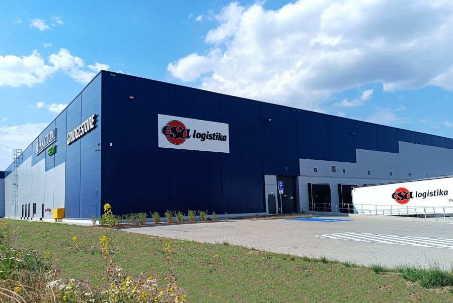 W Poznaniu ruszył największy przyprodukcyjny magazyn opon w regionie