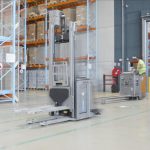 Wózki autonomiczne EXV-SF iGo systems są w stanie identyfikować innych uczestników ruchu i wydajnie z nimi współpracować.