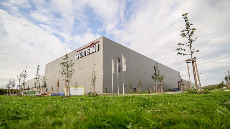 Sportisimo stawia na sprawne zarządzanie magazynem z PSIwms