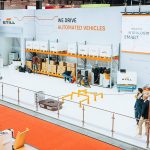 Pojazdy STILL klas AGV i AMR podczas LogiMAT 2023