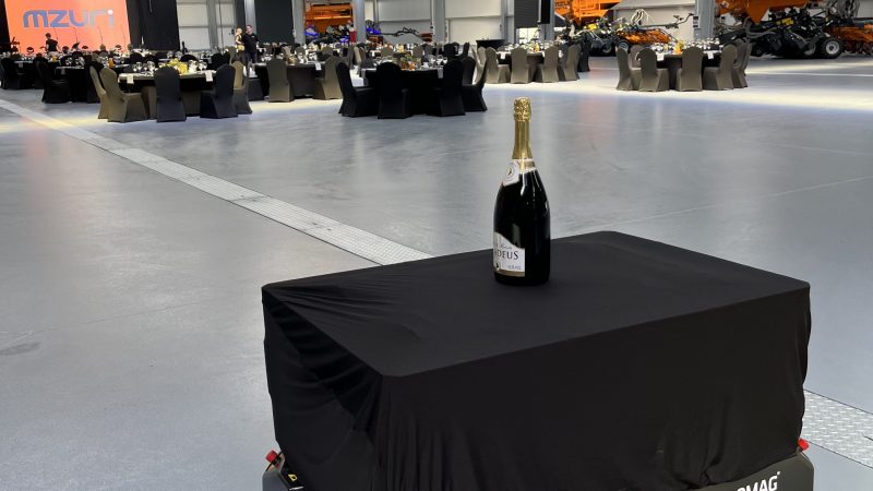 Otwarcie Światowego Centrum MZURI z udziałem robotów AMR PROMAG