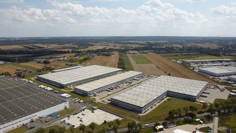 Leroy Merlin przedłuża umowę najmu w Logicor Stryków