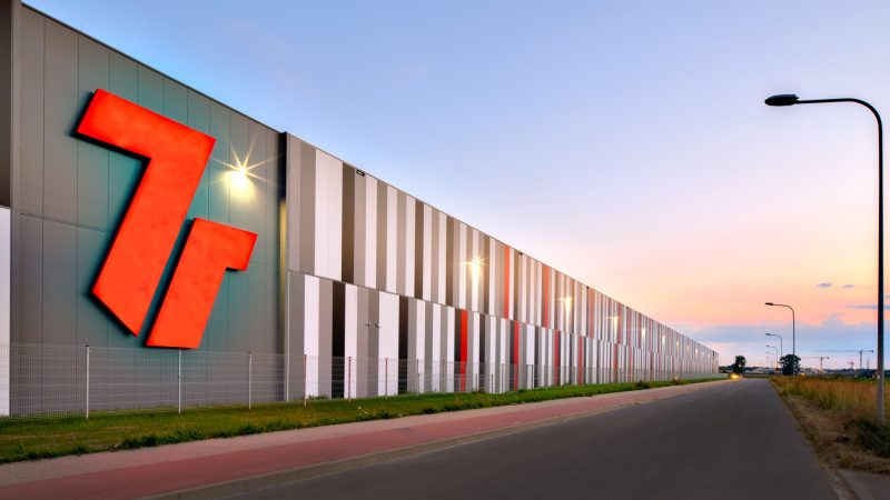 7R z ambitnym planem dekarbonizacji