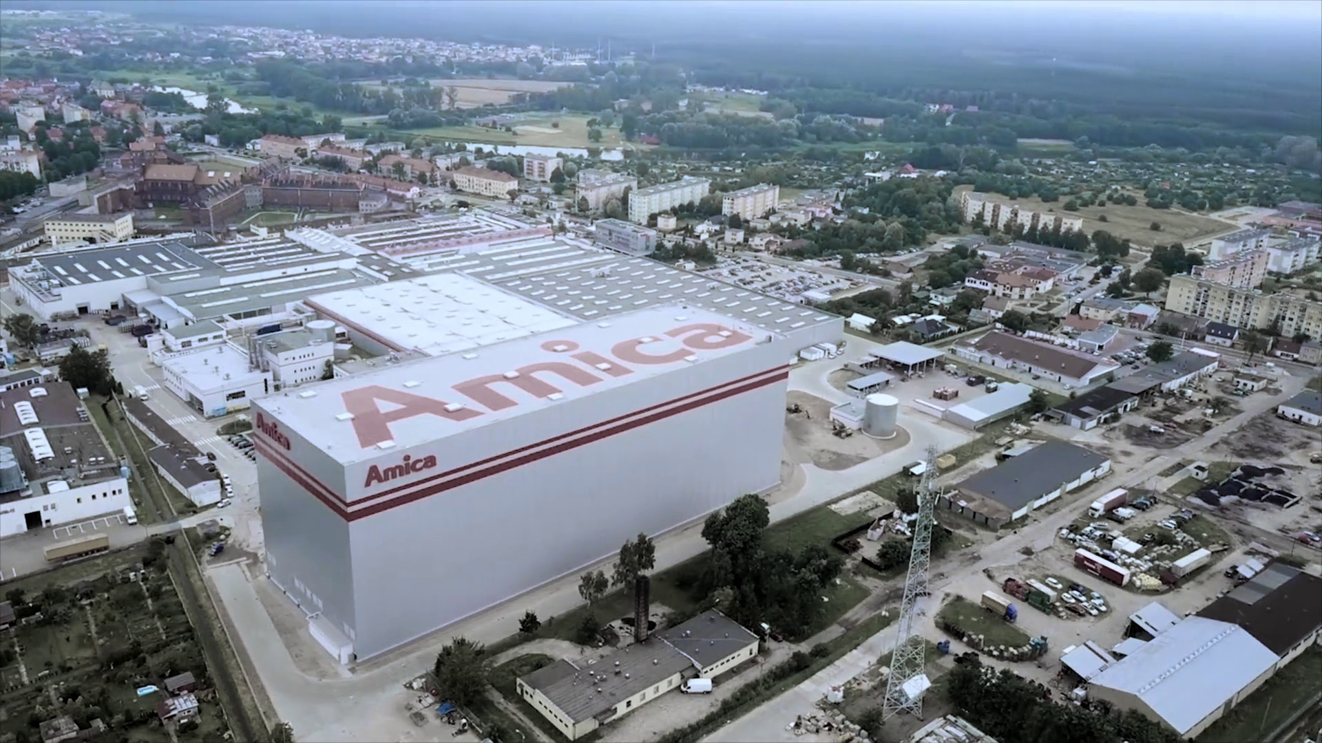 Najwyższy automatyczny magazyn wysokiego składowania w kraju