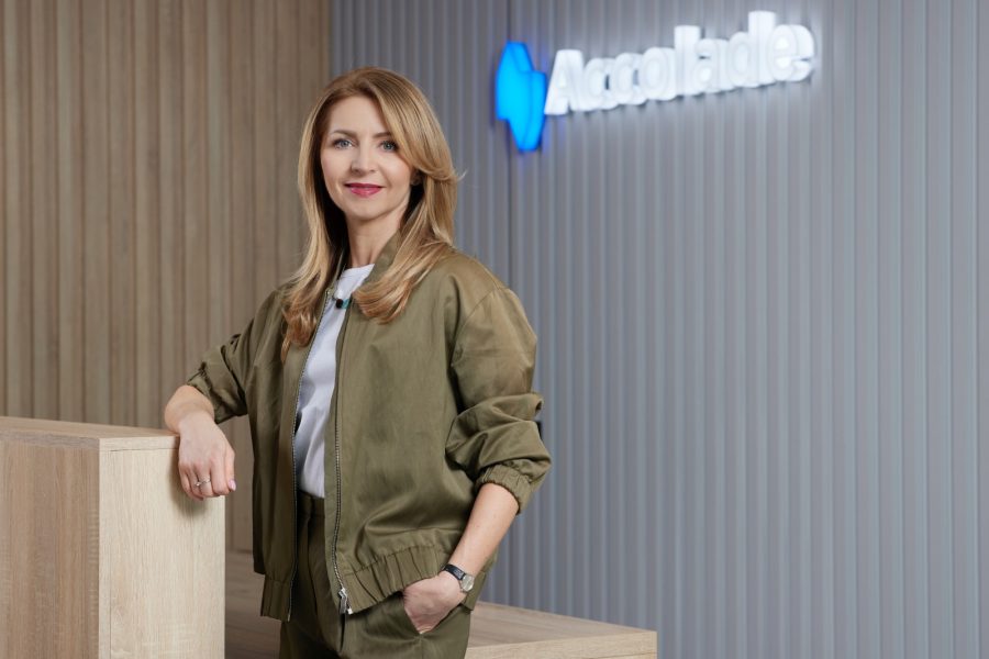 Magazyny znów na czele