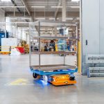 Autonomiczny robot mobilny AMR STILL serii AXH