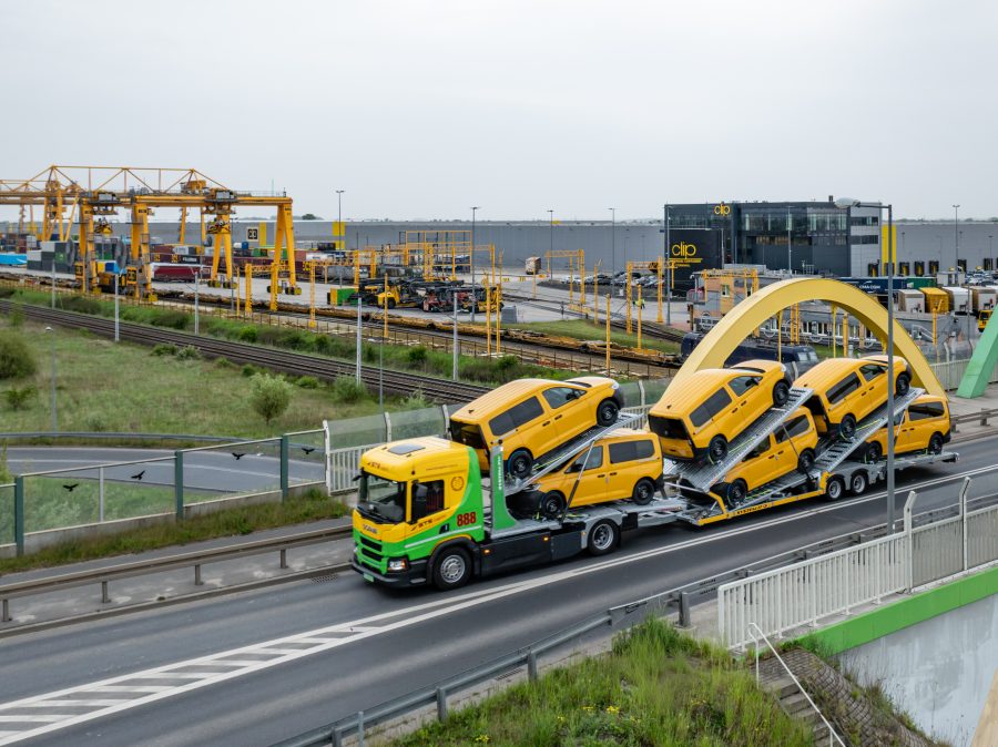 STS Logistic, Scania Polska i Rolfo prezentują swój pierwszy elektryczny autotransporter