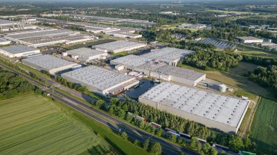 DHL eCommerce rozwija działalność w parkach Hillwood w Zgierzu i Tychach